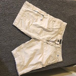 Khaki shorts size 33